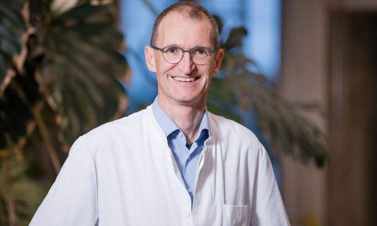 Bild von Prof. Dr. med. Dipl.-Psych. Stefan Unterecker