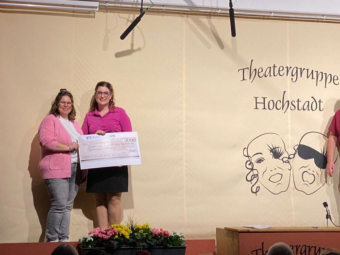 Die Theatergruppe Hochstadt spendet 1.000€ an das Kinder- und Jugendhospiz.